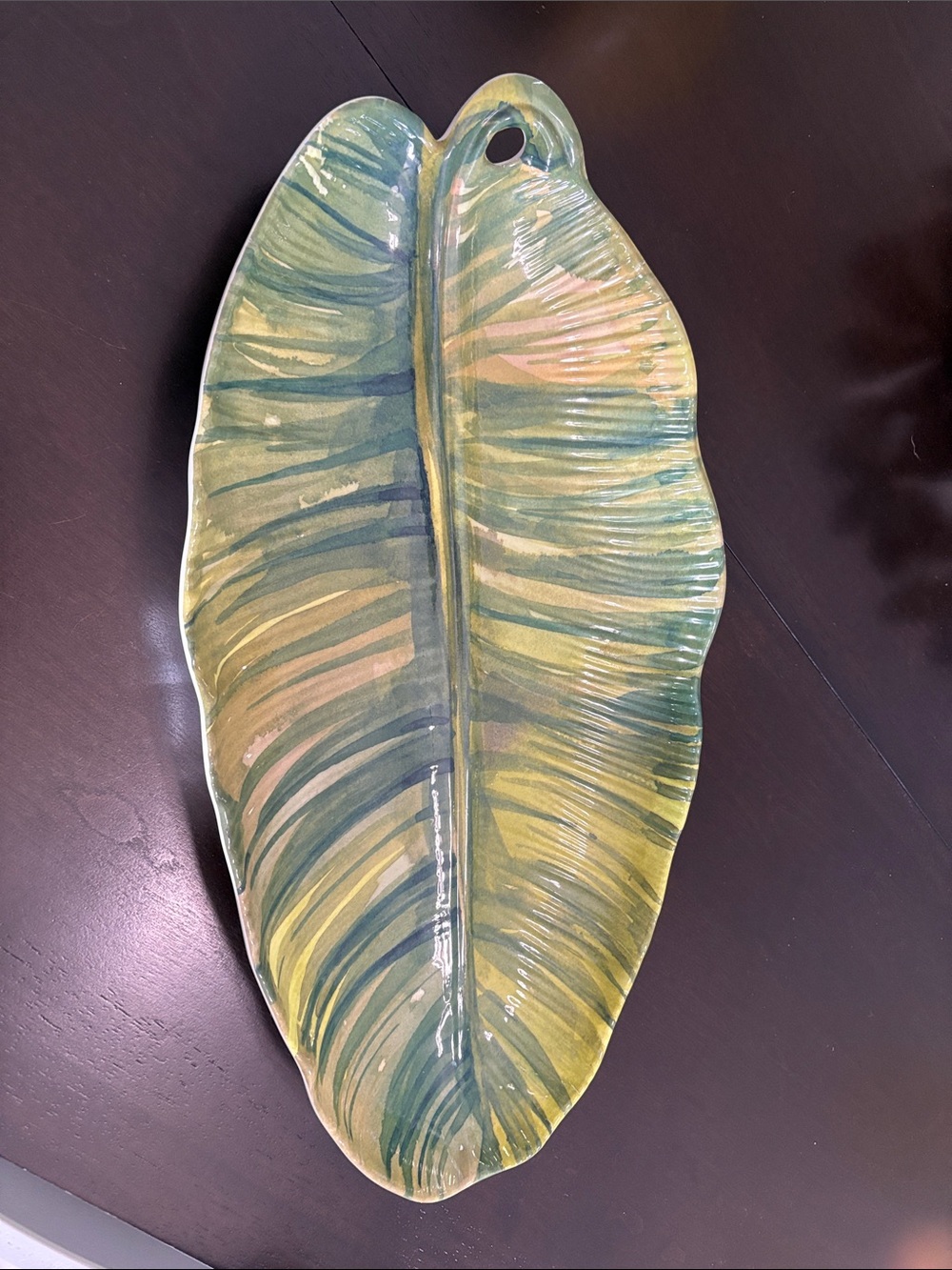 belk Leaf-Shaped Resin Tray in Green and Yellow